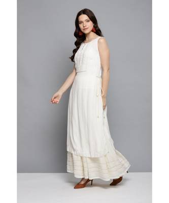 Ritu Kumar Off White Sleeveless Long Solid Kurta With Skirt And Dupatta 2