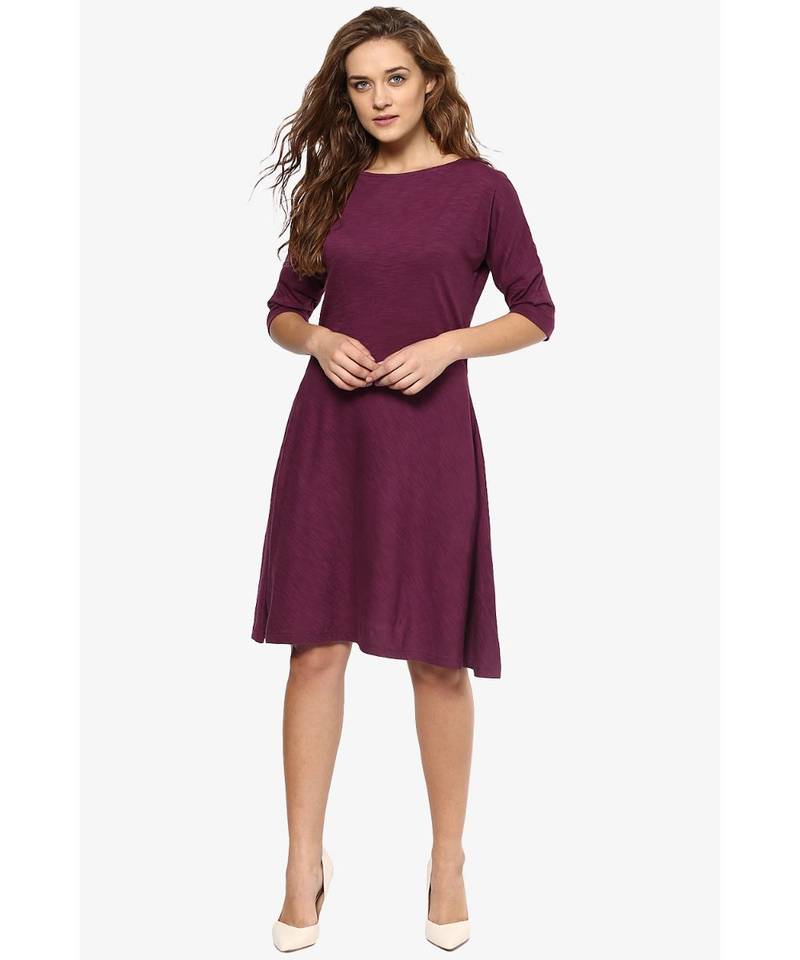 Women's Magenta Solid Slim Fit 3/4 Sleeves Round Neck Mini Skater Dresses