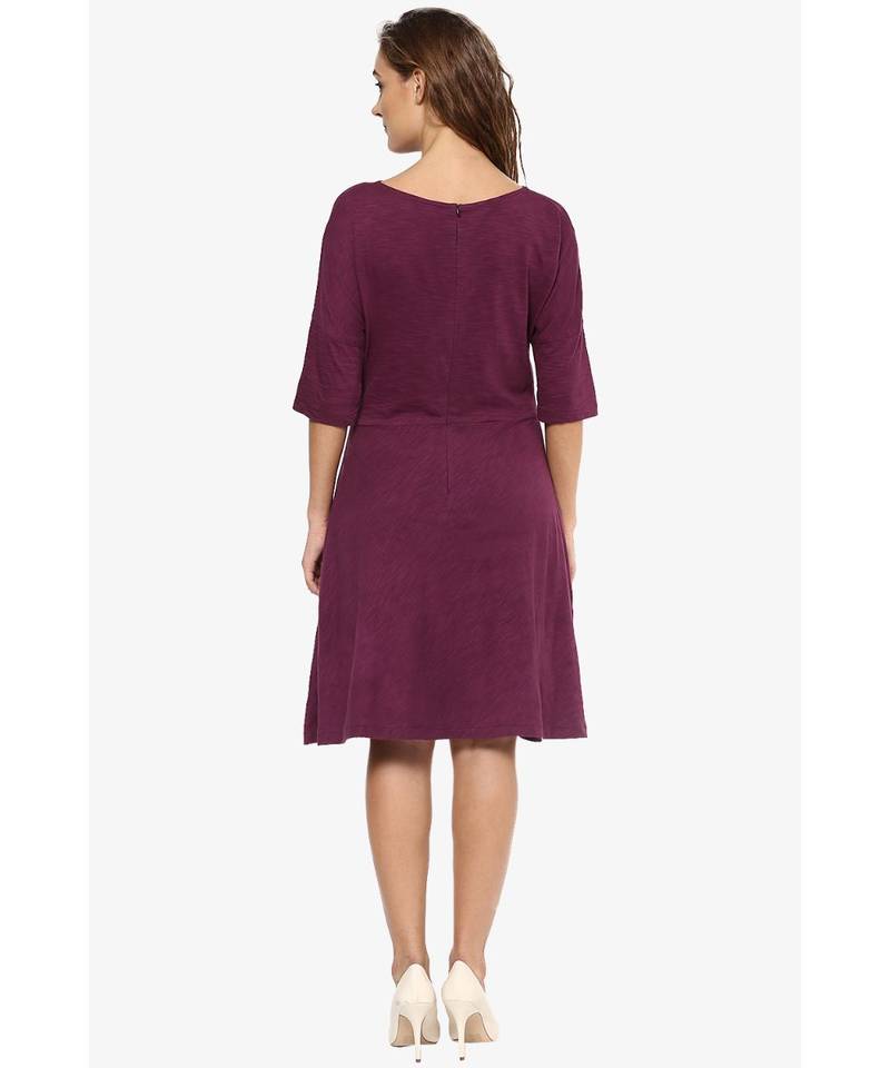 Women's Magenta Solid Slim Fit 3/4 Sleeves Round Neck Mini Skater Dresses