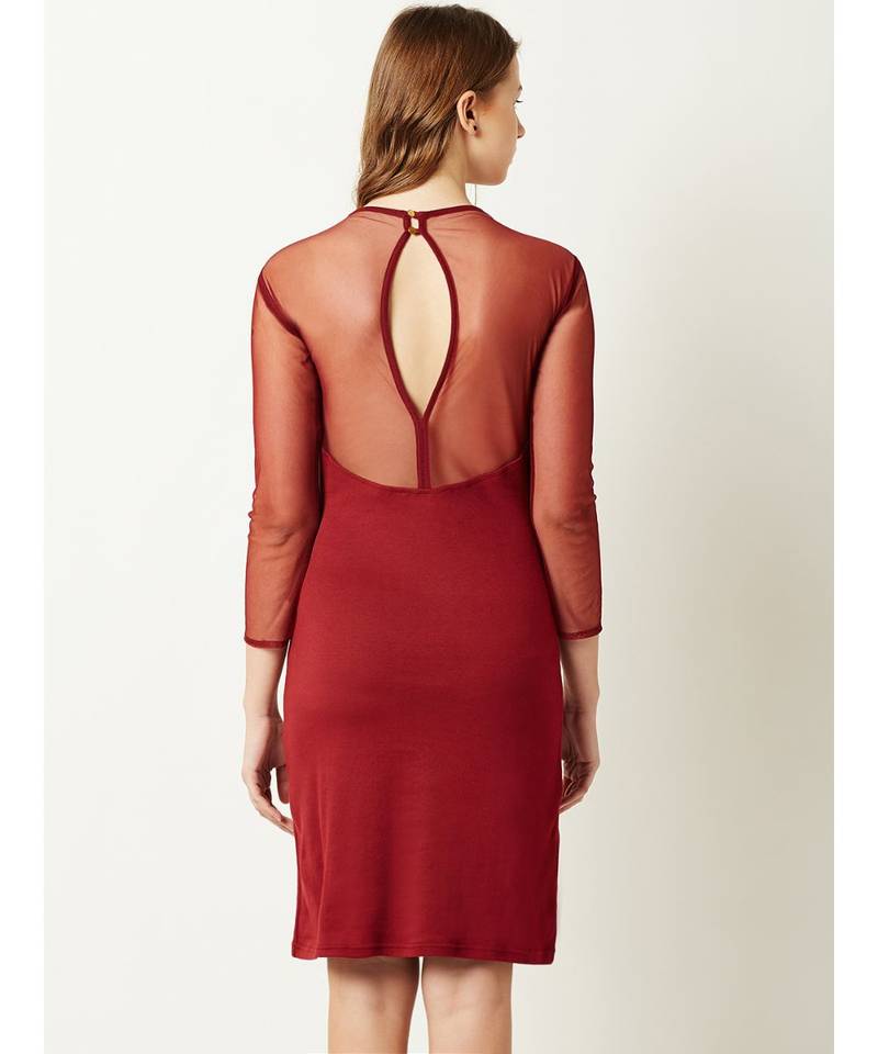 Women's Maroon Round Neck full_sleeve Solid Knee-Long Shift Dress