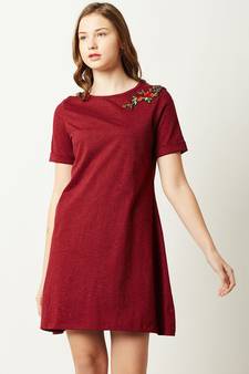 Women's Maroon Round Neck Short Sleeve Solid Floral Embroidered Mini A-Line Dress