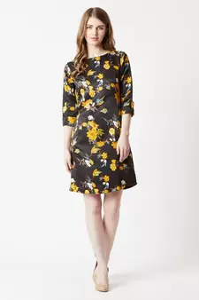 Women's Multicolored With A Black Base Round Neck 3/4 Sleeve Floral Knee-Long Shift Dress
