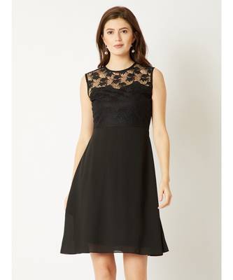 Women's Black Round Neck Sleeveless Solid Mini Lace Skater Dress 1