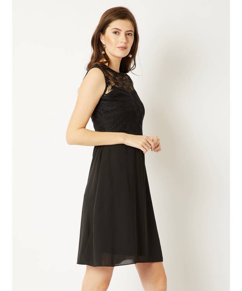 Women's Black Round Neck Sleeveless Solid Mini Lace Skater Dress