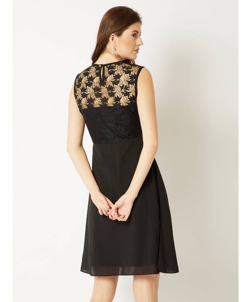Women's Black Round Neck Sleeveless Solid Mini Lace Skater Dress