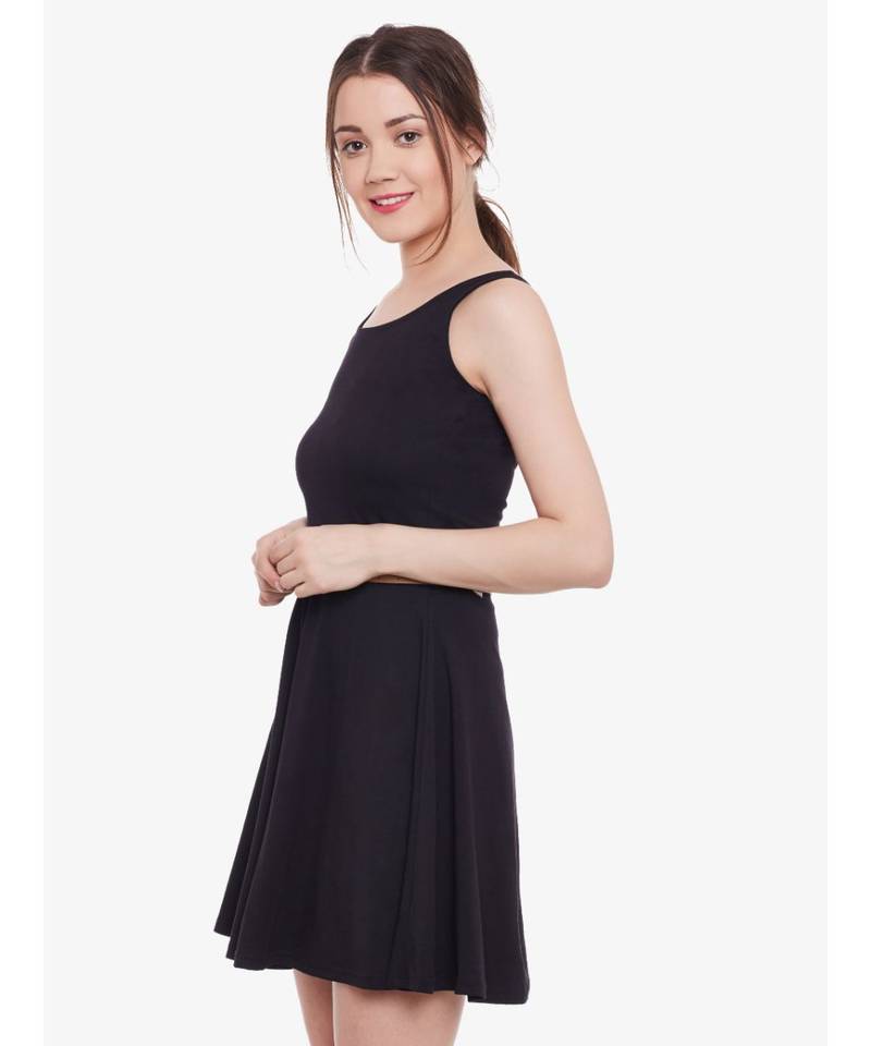 Women's Black Sleeveless Round Neck Mini Skater Dress
