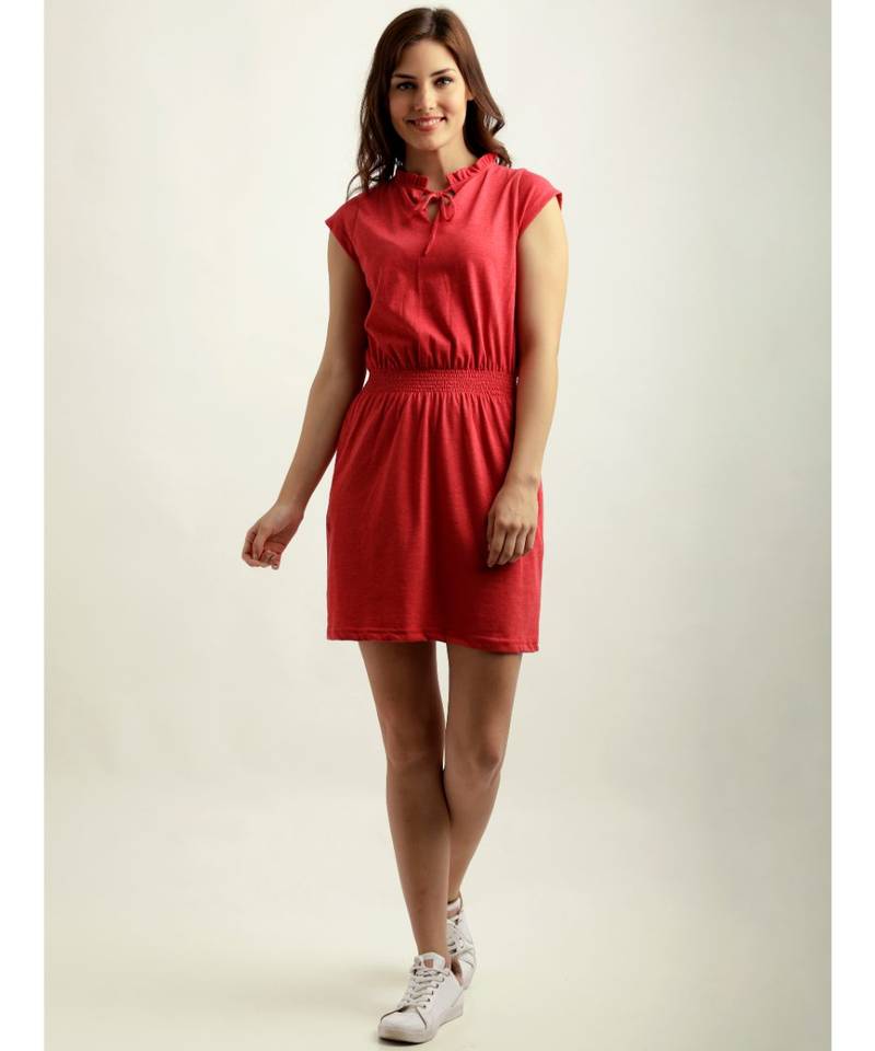 Women's Red V-neck Cap Sleeve Solid Mini Shift Dress