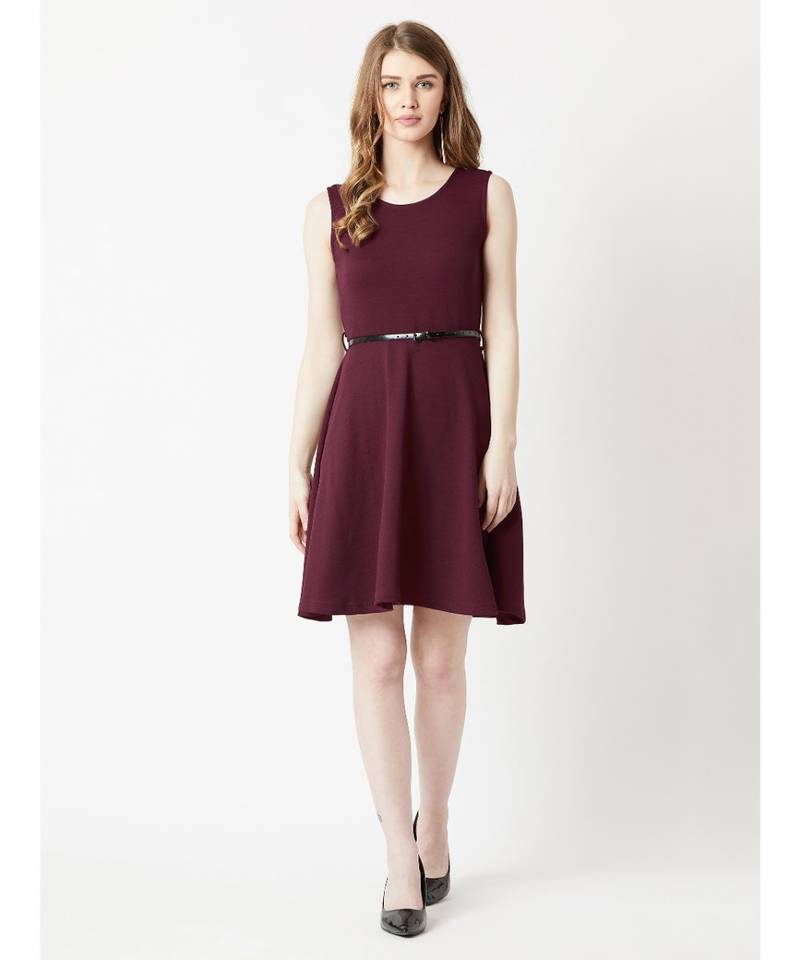 Women's Wine Red Round Neck Sleeveless Solid Knitted Belted Knee-Long Skater Dress