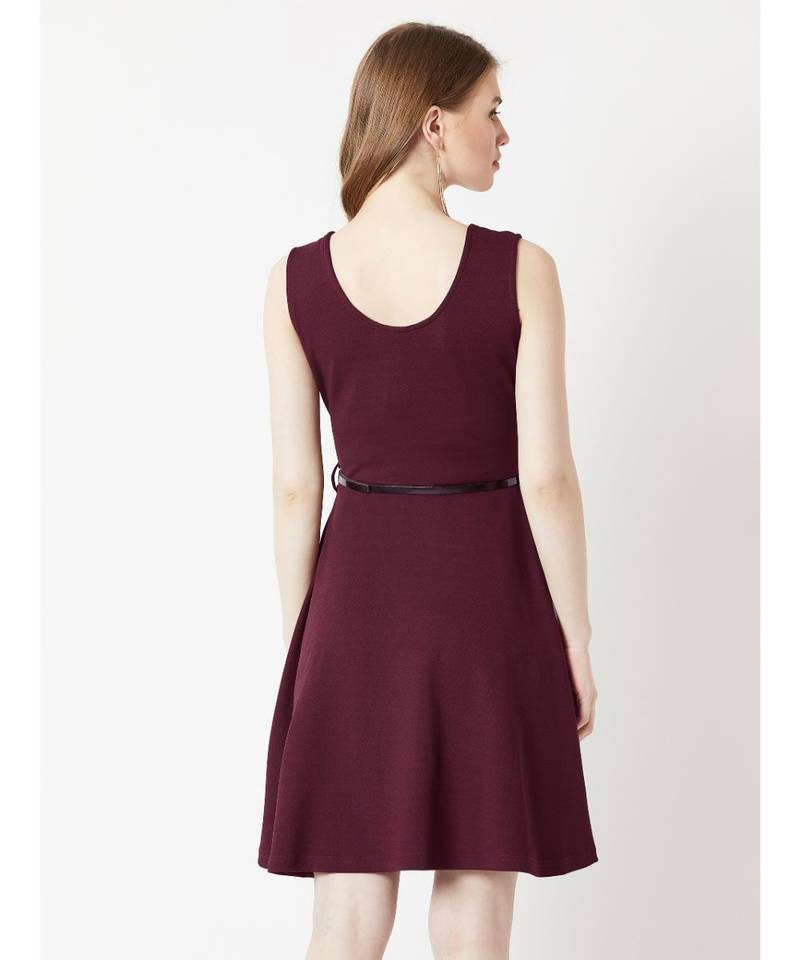 Women's Wine Red Round Neck Sleeveless Solid Knitted Belted Knee-Long Skater Dress