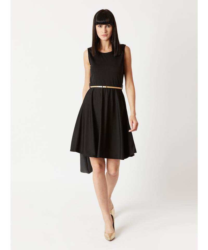 Women's Black Round Neck Sleeveless Solid Knitted Belted Knee-Long Skater Dress