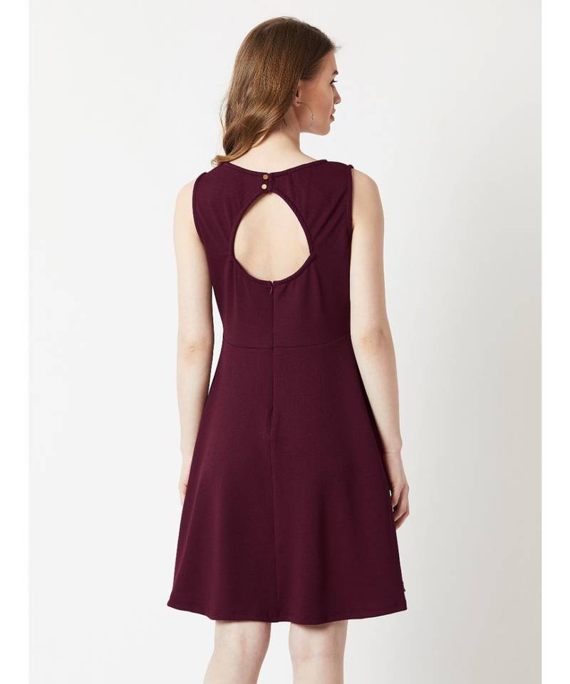 Women's Wine Red Round Neck Sleeveless Solid Back Cut-Out Knitted Knee-Long Skater Dress