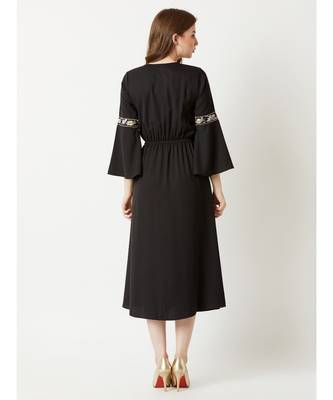 Women's Black Round Neck 3/4 Sleeve Solid Gathered Embroidered Sleeve Tassel Detailing Midi Dress 4