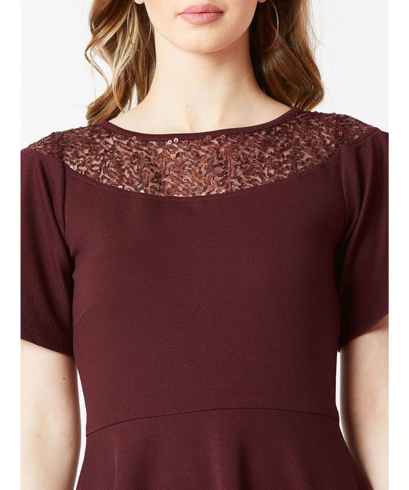 Women's Wine Red Round Neck Flared Short Sleeve Solid Skater Knee-Long Lace Dress