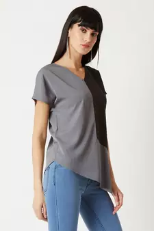Women's Grey & Black V Neck short_sleeve Solid Paneled Asymmetric Hemline Boxy Color block Top