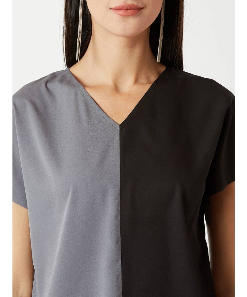Women's Grey & Black V Neck short_sleeve Solid Paneled Asymmetric Hemline Boxy Color block Top