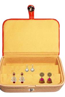 atorakushon   Velvet Jewellery Box Necklace Ring Box Earring Box Travelling Organizer Set of 1 (Brown)