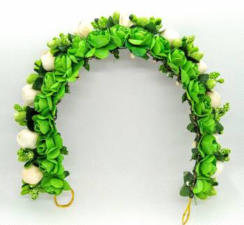 Green hair-accessories 1