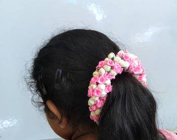 Pink hair-accessories 3