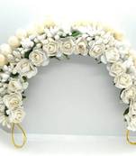 White hair-accessories