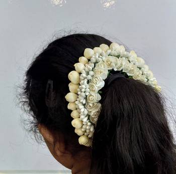 White hair-accessories 2