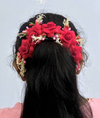 Red hair-accessories 4