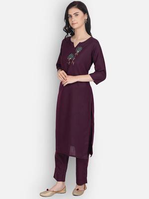 Maroon cotton embroidered kurti with pant 2