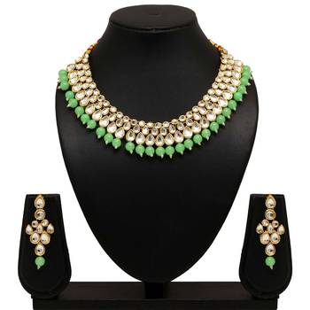 Green necklace-sets 1