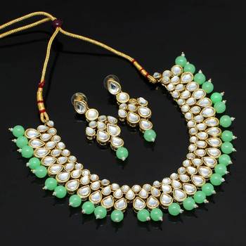 Green necklace-sets 3