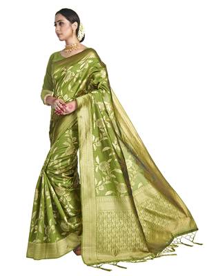green woven art silk saree with blouse 2