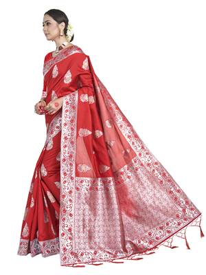 Red woven art silk saree with blouse 2