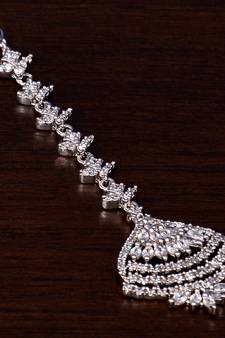 Rhodium Plated AAA CZ Embellished Maang Tikka MTS151