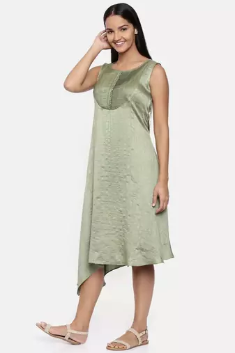 mayank modi  Green, cotton silk dress with pleats detailings.