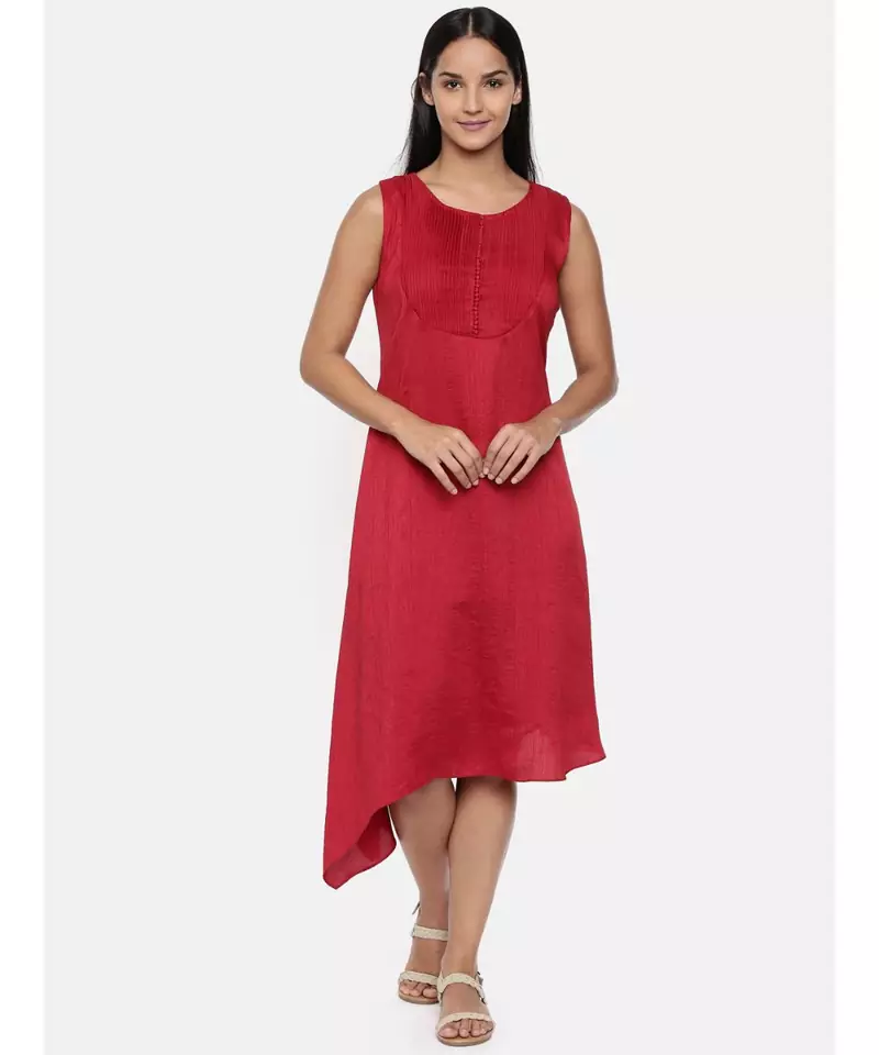 mayank modi  Red, cotton silk dress with pleats detailings.