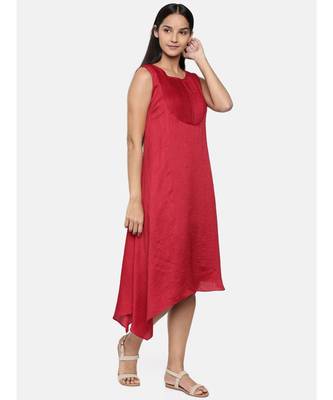 mayank modi  Red, cotton silk dress with pleats detailings. 4