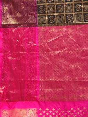 black woven cotton saree with blouse 4