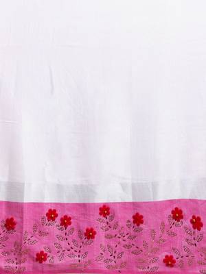 White printed linen saree with blouse 3