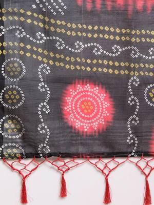 Red printed linen saree with blouse 4