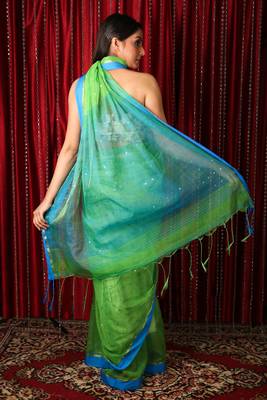 Light green woven blended cotton saree with blouse 3