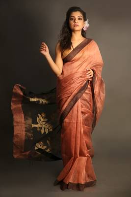 Peach woven linen saree with blouse 1