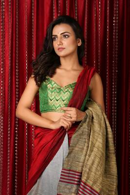 Maroon plain blended cotton saree with blouse 3