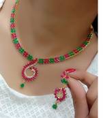 Multicolor necklaces