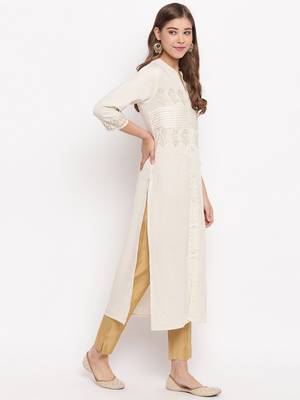 Women'S Foil Print Straight Cotton Off White Kurti 4