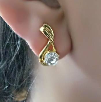 RozMili Fashion American Diamond Gold plated metal Stud Earrings for Girls 2