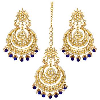 Traditional Gold Plated Wedding Chandbali Kundan & Pearl Earring Set With Maang Tikka for Women 2