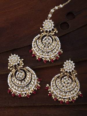 Traditional Wedding Chandbali Kundan & Pearl Earring Set With Maang Tikka for Women 1