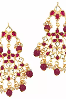 Traditional Gold Plated Pearl & Kundan Maang Tikka With Earring Set