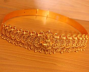 Gold ruby waist-belt 3