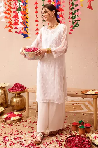 Hand Embroidered White Georgette Lucknowi Chikankari Indian Women Kurta With Slip