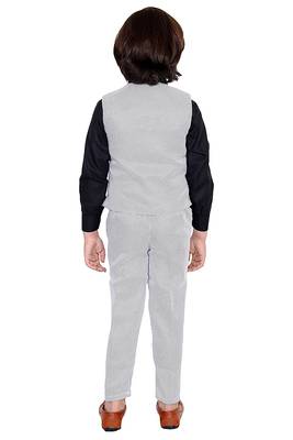 fourfolds boy's 3-piece suit 5