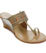 TRENDS & TRADES Kolhapuri Embroidery Wedges